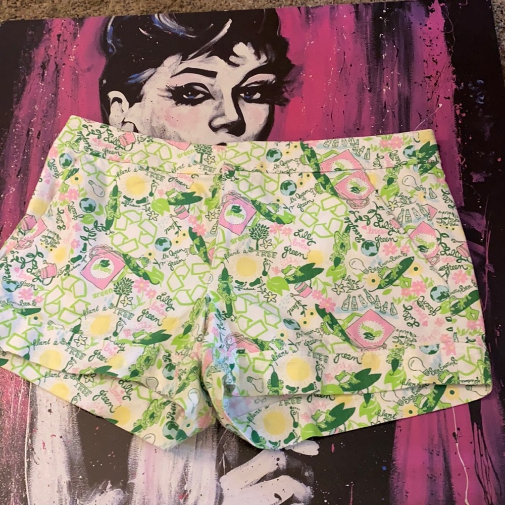 Size 4 Queen of Green walsh shorts